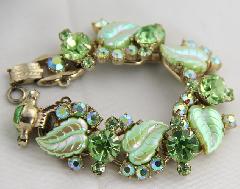 Green Leaf Molded/Cut Bracelet 5 Link