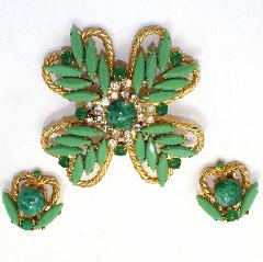 Green Cabochons Earrings Clip