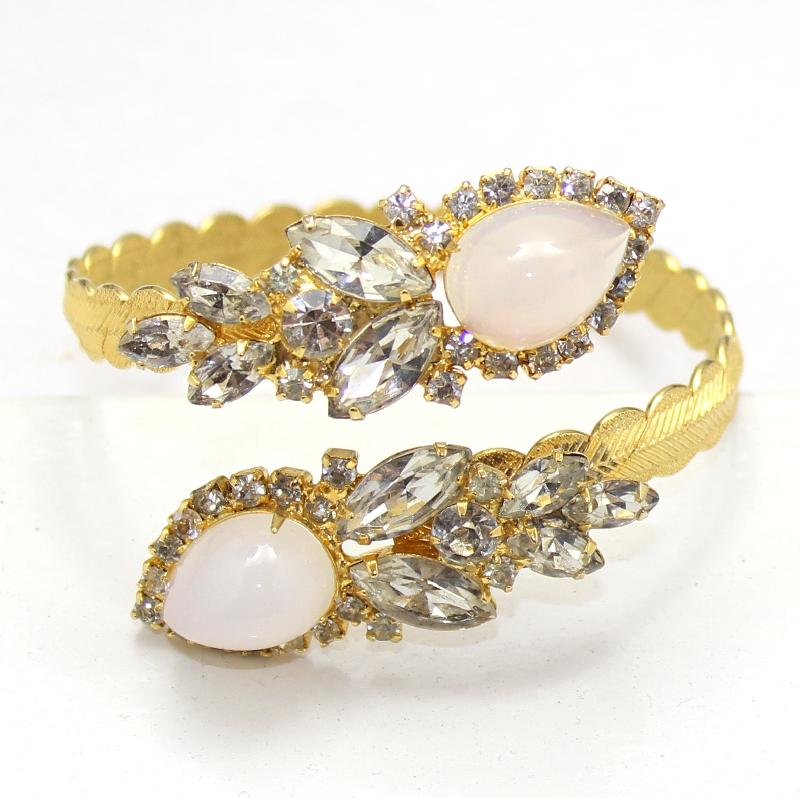 Front view of Clear Cabochons Other