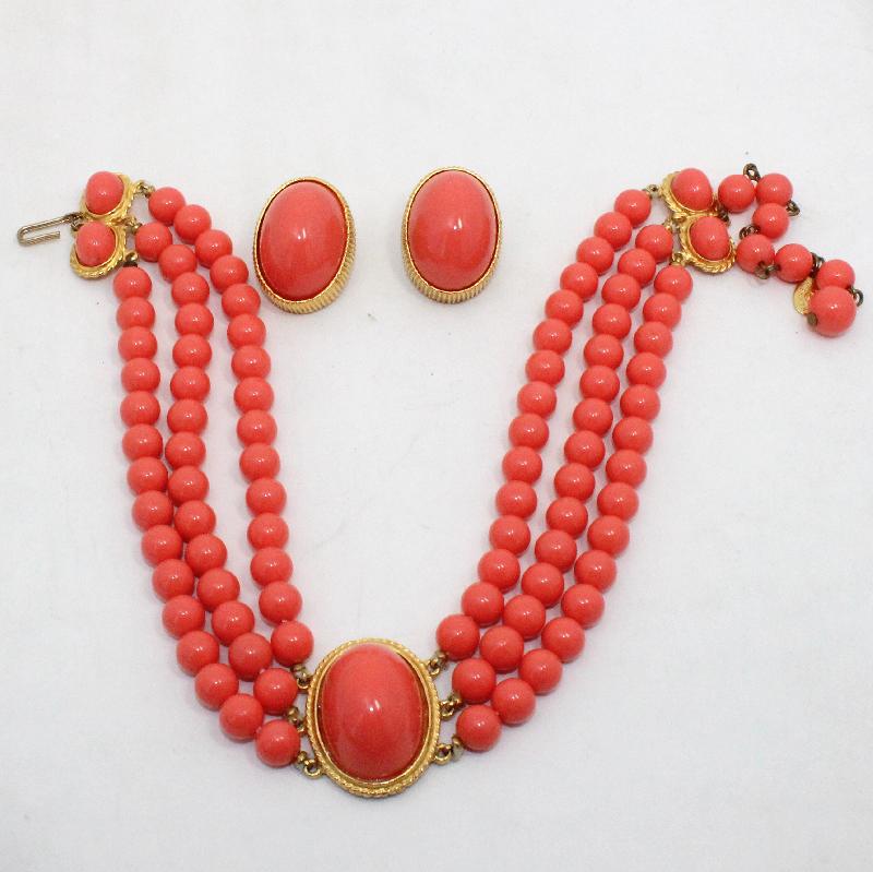 Front view of Orange Cabochons Plastic Necklace