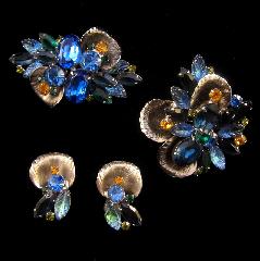 Blue Oval Molded/Cut Brooch