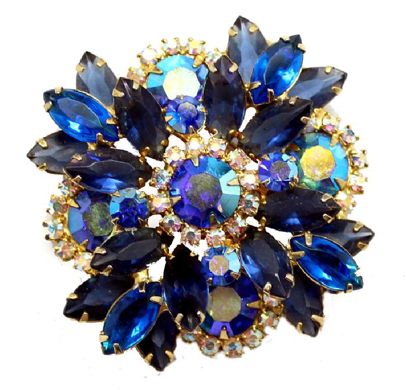 Front view of Blue Navettes Pin Pendant