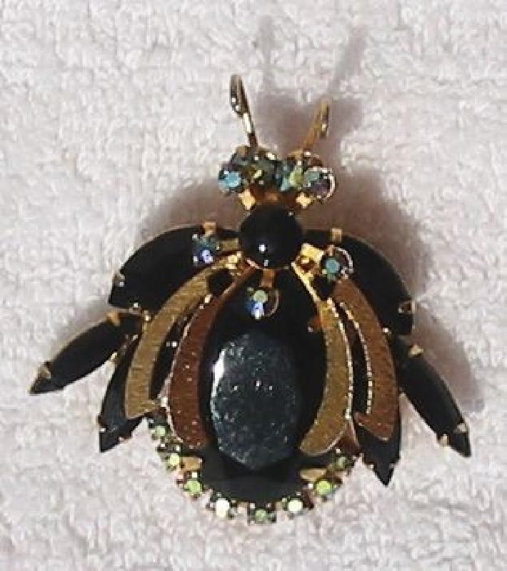 Front view of Black (jet) Oval Brooch
