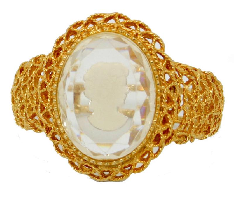 Front view of Clear Oval Bracelet Clamper