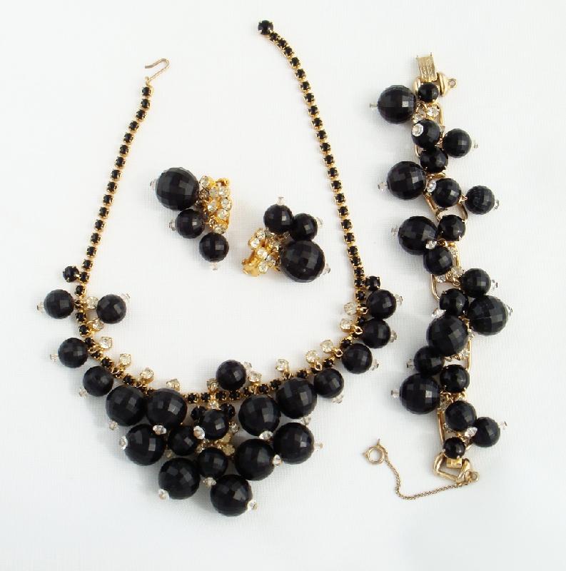 Front view of Black (jet) Chatons Only Bracelet 5 Link