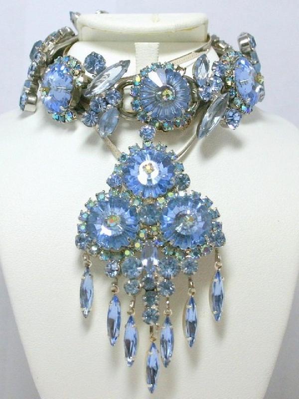 Front view of Blue Navettes Rivoli/Margarita Bracelet 5 Link