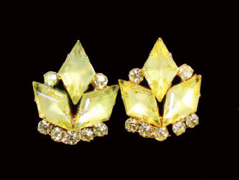 Front view of Yellow Diamond Frosted Earrings Clip