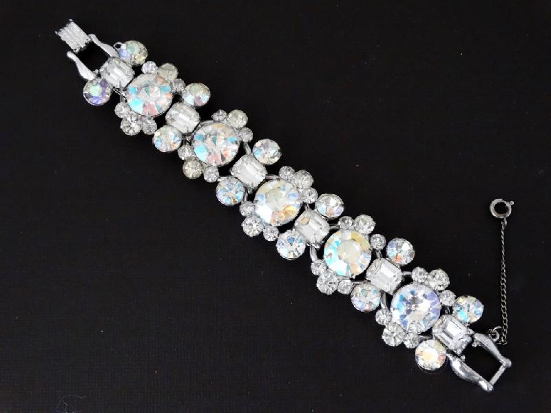 Front view of AB Emerald Cut Bracelet 5 Link
