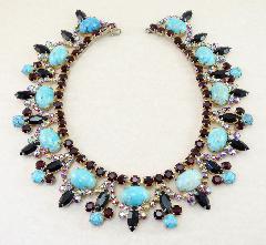 Turquoise Cabochons Spotted Necklace