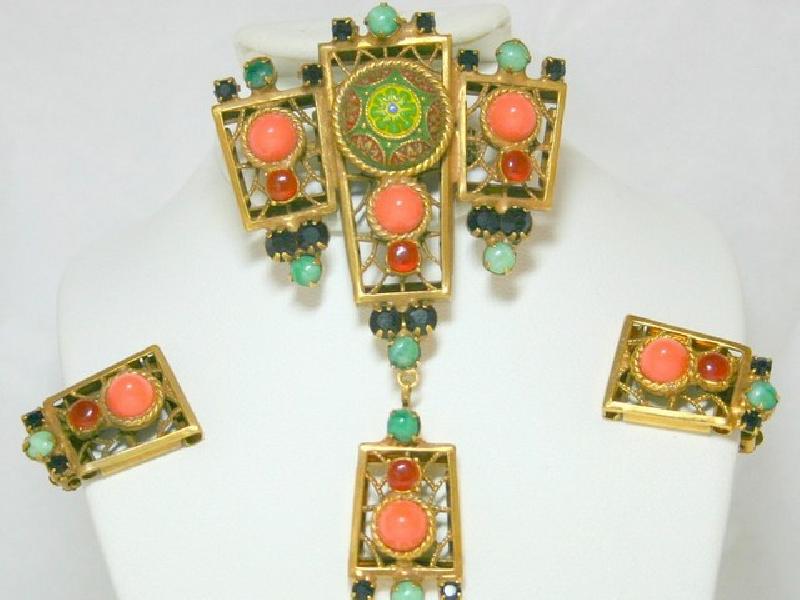 Front view of Orange Cabochons Molded/Cut Pin Pendant
