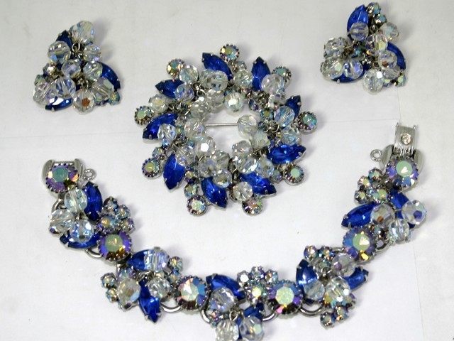Front view of Blue Navettes Bracelet 5 Link