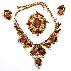 Topaz Oval Givre Necklace