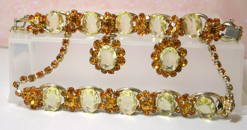 Front view of Yellow Oval Necklace