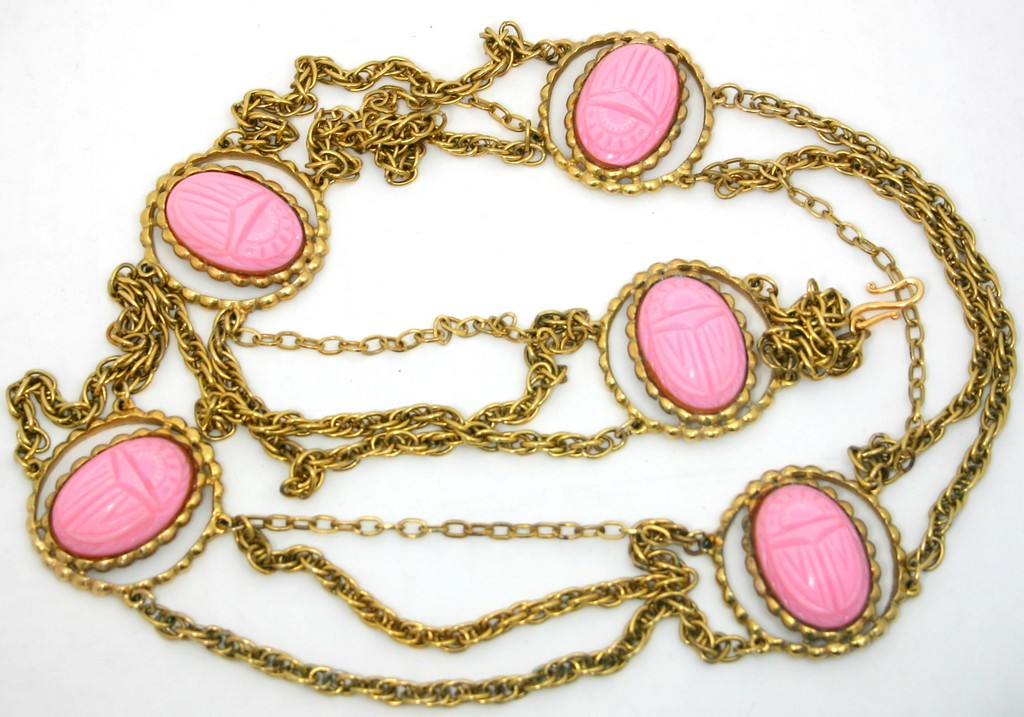 Front view of Pink Cabochons Molded/Cut Belt