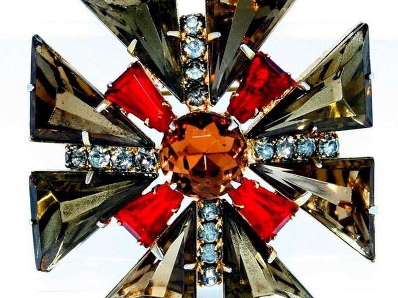 Front view of Topaz Triangle Brooch