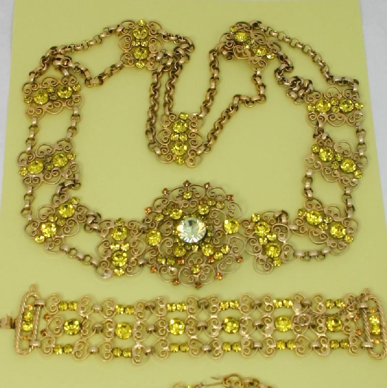 Front view of Green Chatons Only Belt
