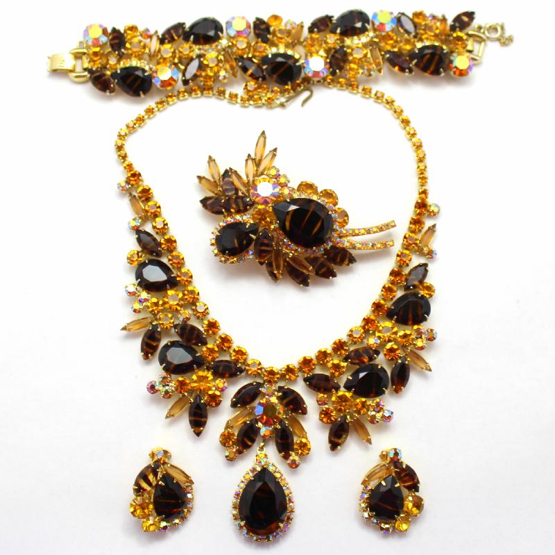Front view of Topaz Pear Striped Earrings Clip