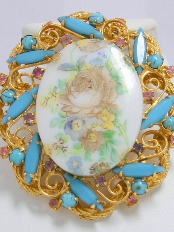 Front view of Turquoise Cabochons Painted (hand/Transfer) Brooch