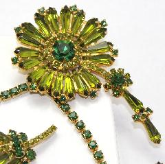 Green Spear Brooch