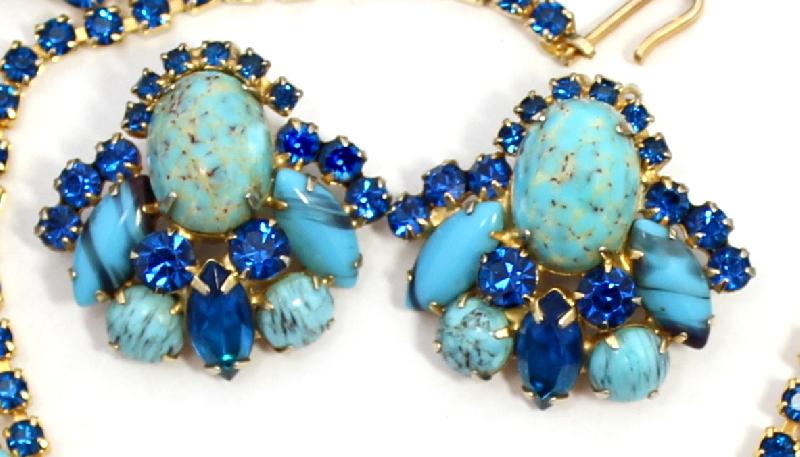 Front view of Turquoise Cabochons Spotted Earrings Clip
