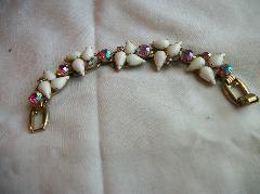 White (chalk Or Milk) Pear Bracelet 5 Link