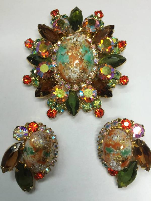 Front view of Fall Cabochons Painted (hand/Transfer) Earrings Clip