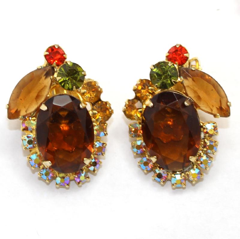 Front view of Fall Oval Earrings Clip