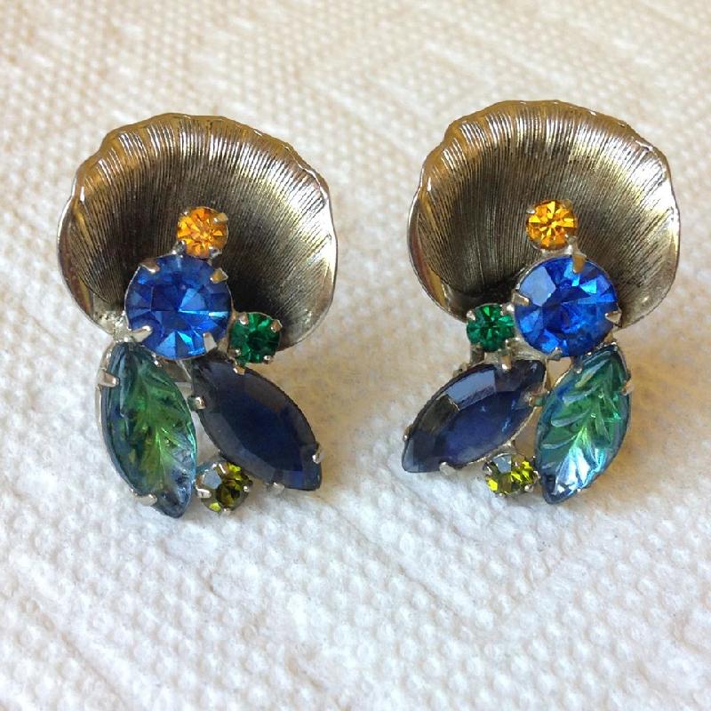 Front view of Blue Oval Multi-Color/Shaded Earrings Clip