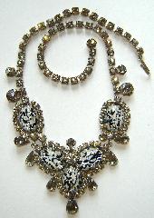 Gray (black Diamond) Cabochons Spotted Necklace