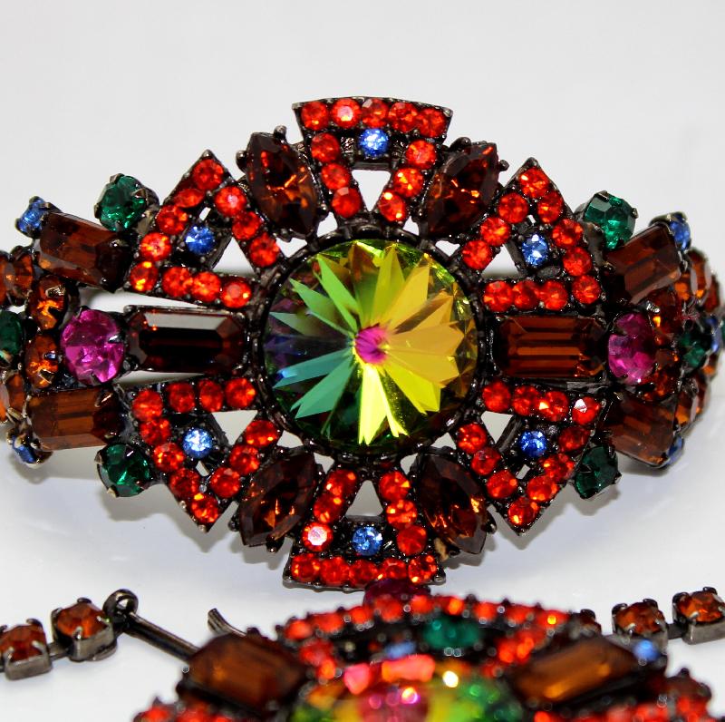 Front view of Orange Baguettes Rivoli/Margarita Bracelet Clamper