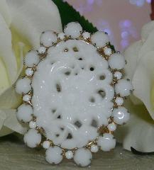 White (chalk Or Milk) Oval Molded/Cut Pin Pendant