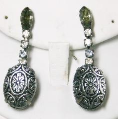 Clear Cabochons Molded/Cut Earrings Clip