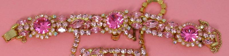Front view of Pink Navettes Bracelet 5 Link