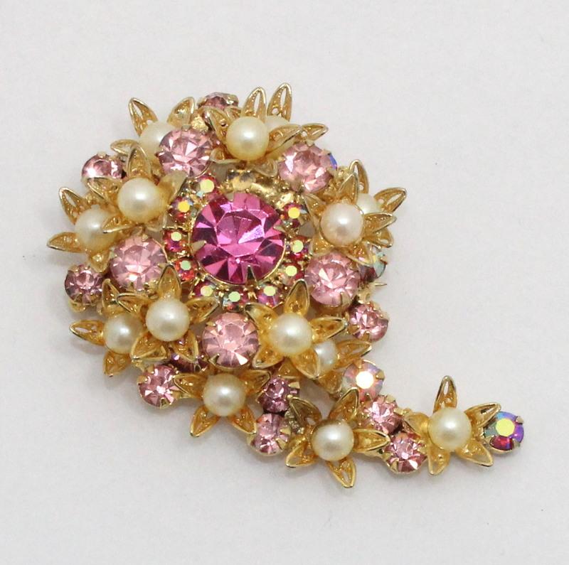 Front view of Pink Chatons Only Pearl Brooch