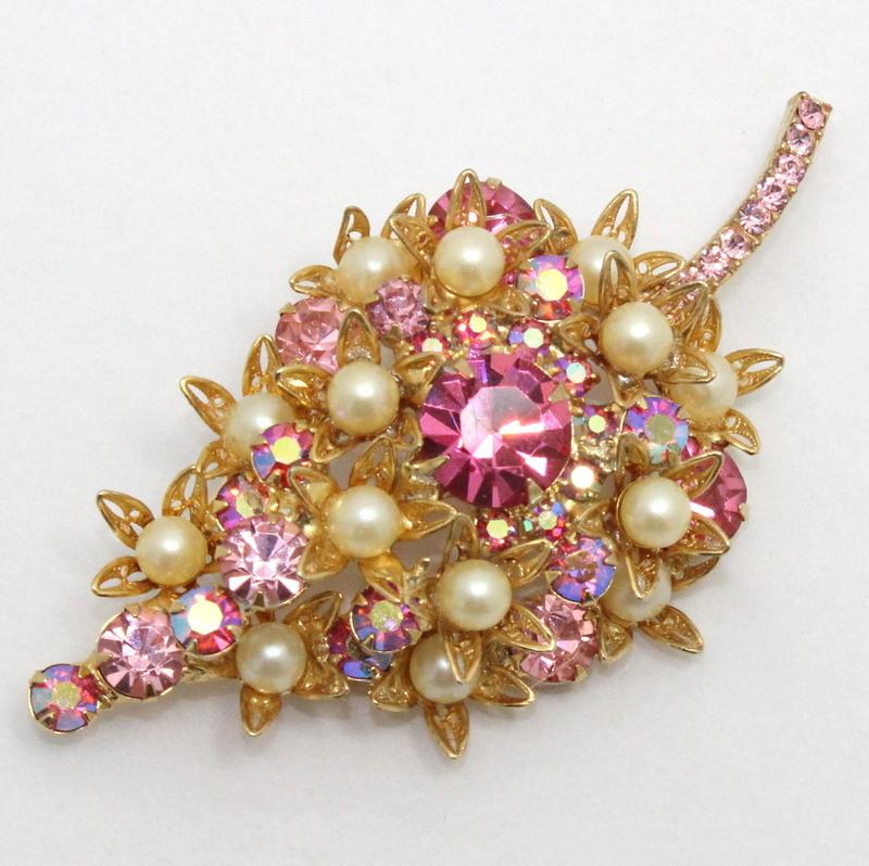 Front view of Pink Chatons Only Pearl Brooch