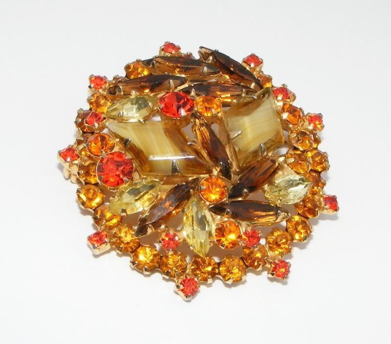 Front view of Topaz Diamond Givre Brooch