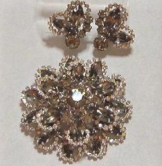 Gray (black Diamond) Navettes Earrings Clip