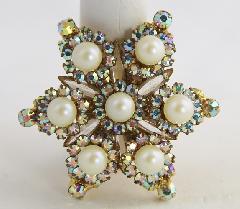 AB Navettes Pearl Brooch
