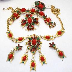Red Cabochons Plastic Necklace