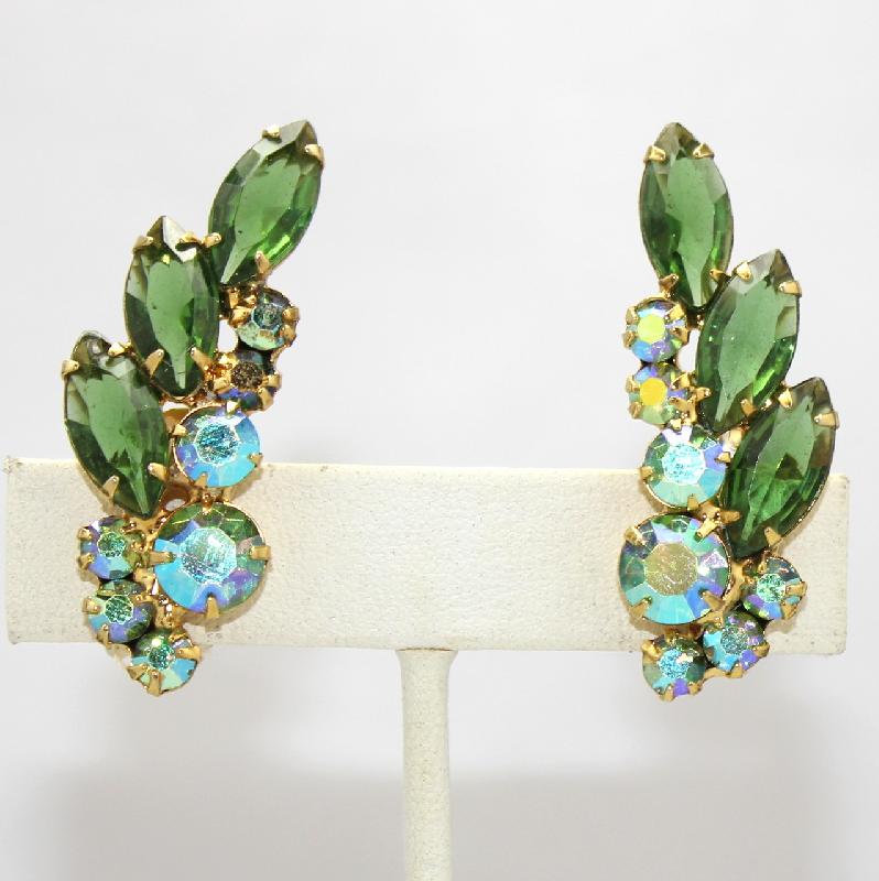 Front view of Green Navettes Earrings Clip