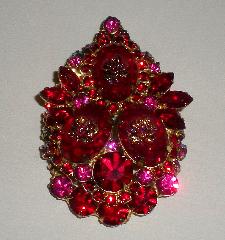 Red Oval Molded/Cut Pin Pendant