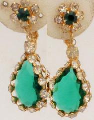 Green Framed Disks Earrings Clip