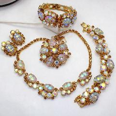 Topaz Cabochons Molded/Cut Necklace