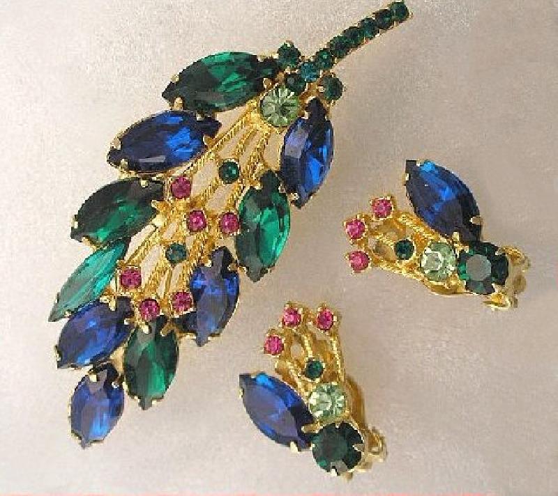 Front view of Multiple Colors Navettes Earrings Clip