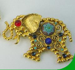 Blue Cabochons Molded/Cut Pin Pendant