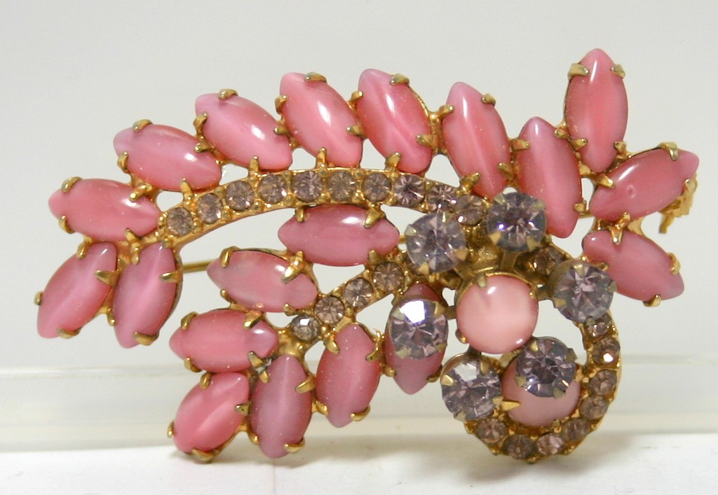 Front view of Pink Cabochons Brooch