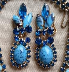 Blue Cabochons Spotted Earrings Clip