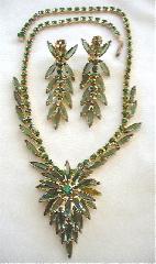 Green Navettes Necklace