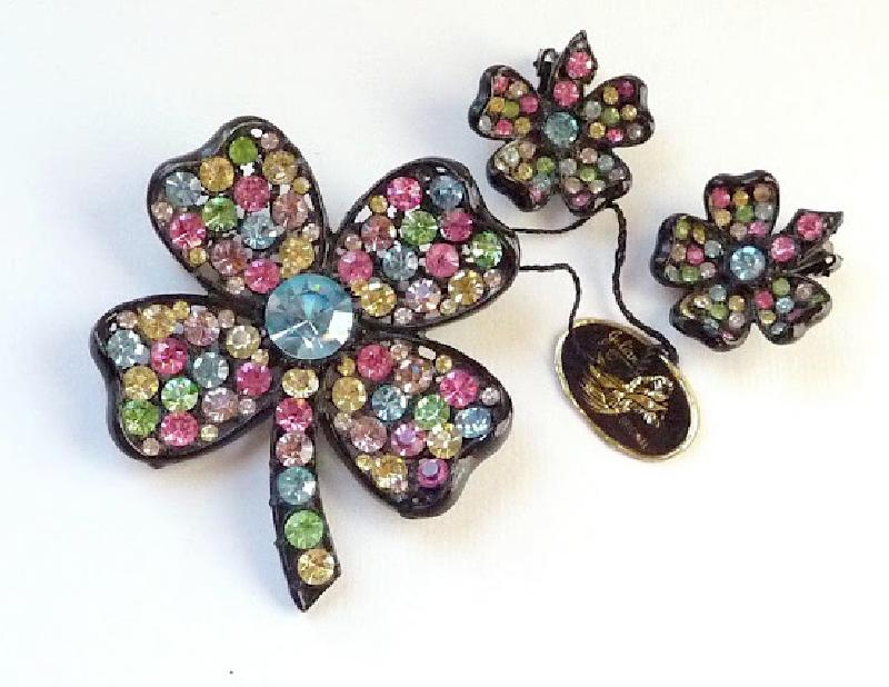 Front view of Pastel Chatons Only Brooch
