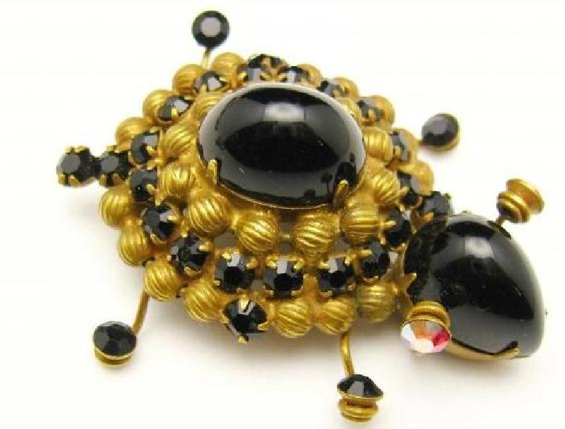 Front view of Black (jet) Cabochons Plastic Brooch
